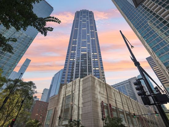 512 N McClurg Ct APT 3312, Chicago, IL 60611