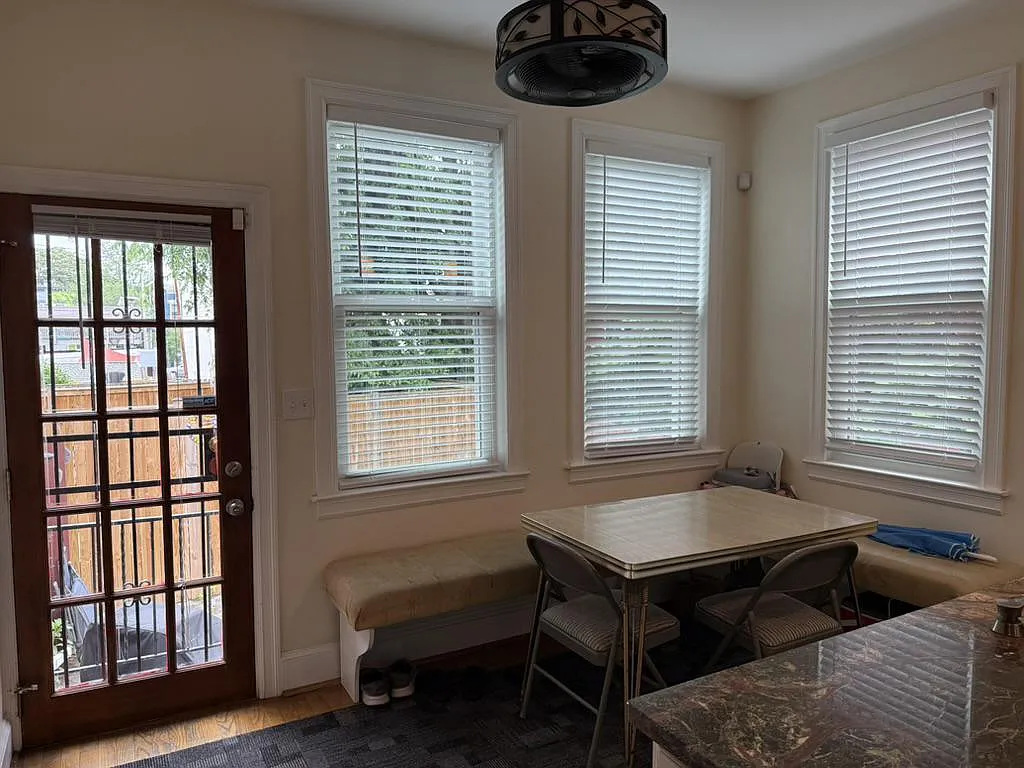 3 bed, 2.5 bath, 1647 sqft, $3,800 — Photo 4