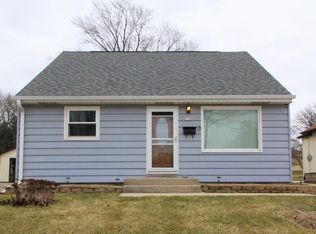 2744 S 98th St, West Allis, WI 53227