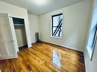 Rented by HOLTON REAL ESTATE INC.