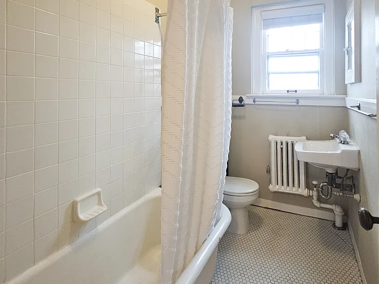 1220 N Marion St #34 — Photo 11