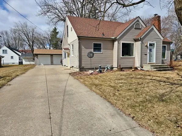 900 South OAK AVENUE, Marshfield, WI 54449