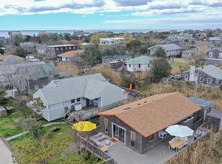 5 Cayuga St, Ocean Beach, NY 11770
