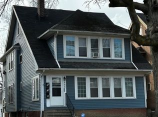 1668 Coventry Rd, Cleveland Heights, OH 44118