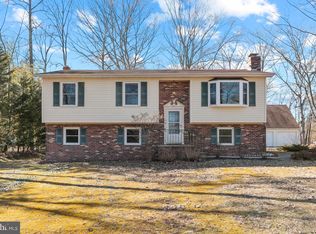 37125 Tanyard Dr, Mechanicsville, MD 20659