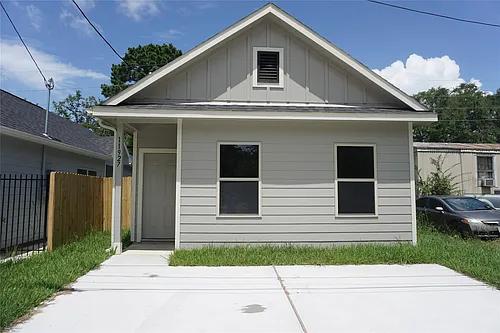 11927 Nelwood Photo 1
