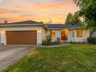 280 Village Dr, Winchester, OR, 97495