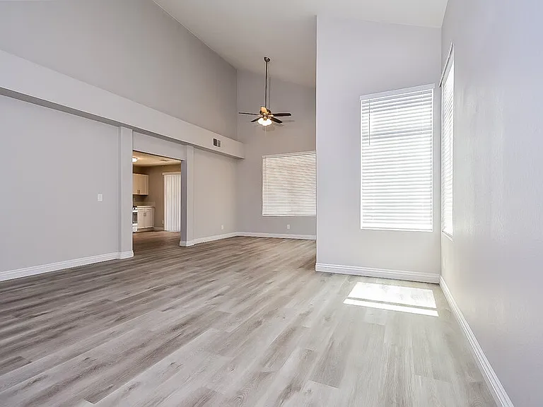 1915 Casa Verde Dr — Photo 5