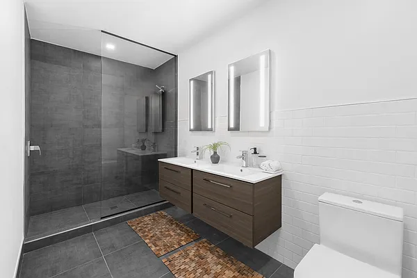 Rented by SERHANT. | media 16