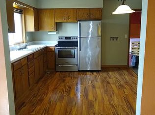 731 2nd St, Scotland, SD 57059