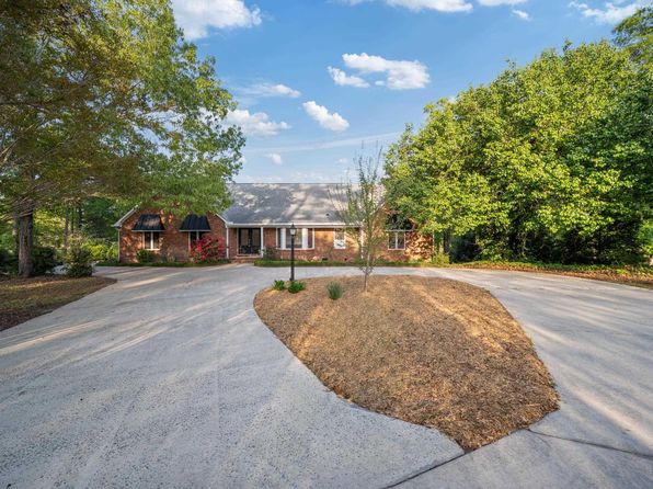 370 Chapel Creek Dr, Santee, SC 29142