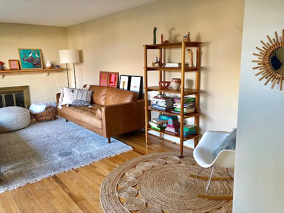 4th image of 7021 58th Ave NE