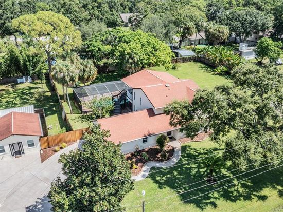 9517 W Flora St, Tampa, FL 33615