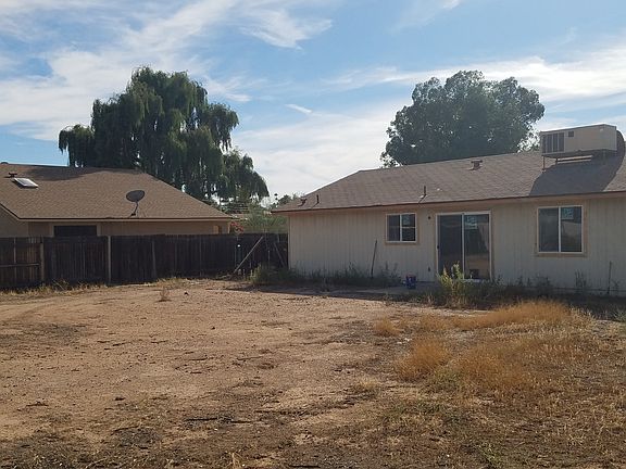 3rd image of 1337 N Westwood Cir