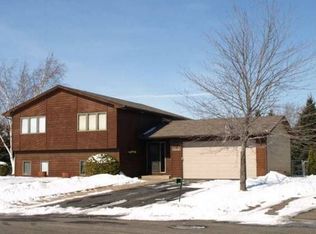 11445 Edgewood Pl N, Champlin, MN 55316