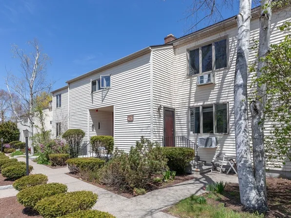 405 Great Rd APT 12, Acton, MA 01720