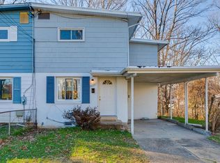 10737 Maple St, Fairfax, VA 22030