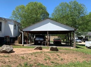 201 Wildwood Dr, Greer, SC 29651