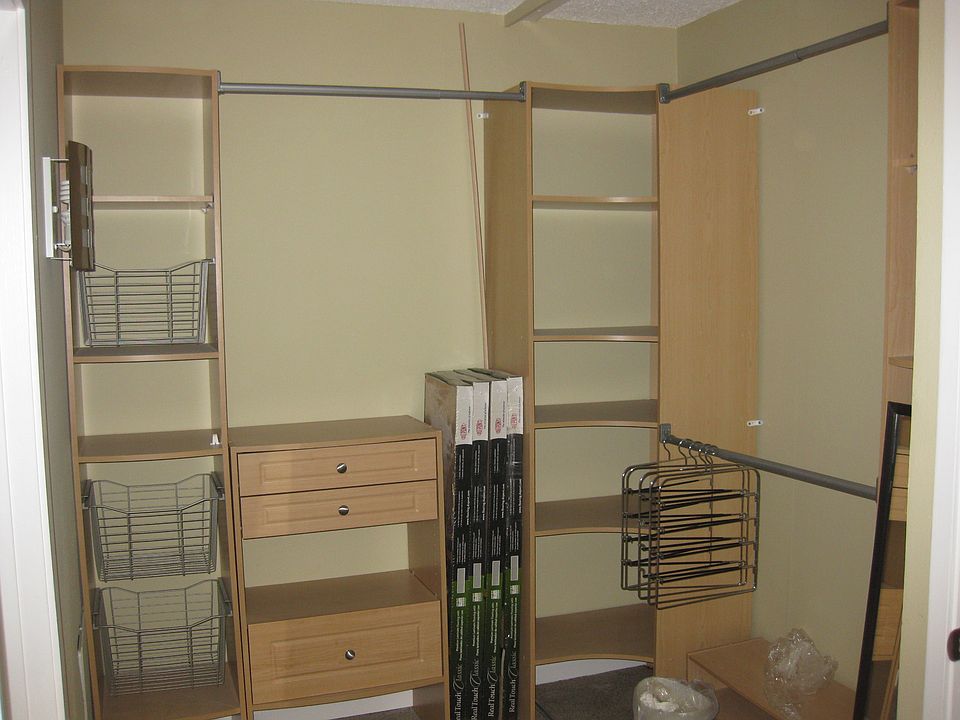 2nd image of 450 W 7th St APT 1401-B