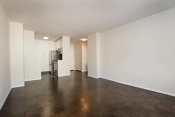 Rented by Charles H. Greenthal Management Corp | media 6