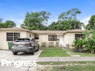 720 SW 6th St, Hallandale, FL 33009