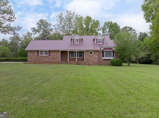120 S 12th St, Cochran, GA 31014