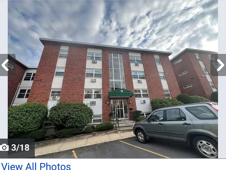 11 Commonwealth Ct #11