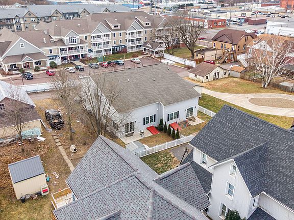 5th image of 249 W Sterner Ave