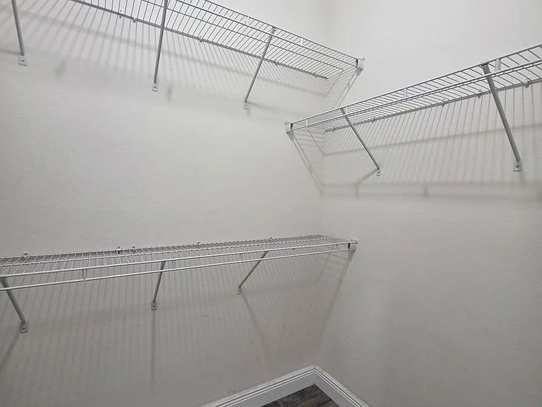 305 Drayton Ave — Photo 20