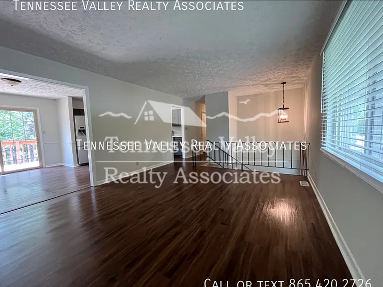 7629 Crestland Rd — Photo 8