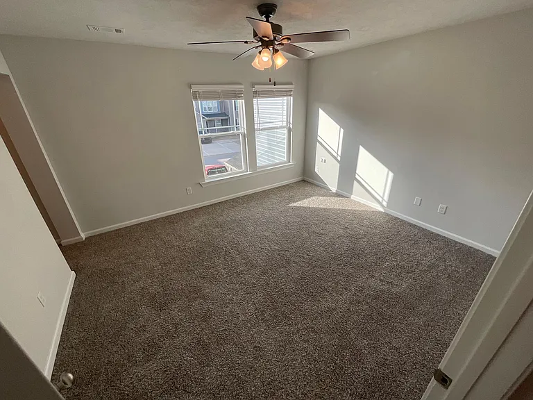 1911 Butternut Dr — Photo 17