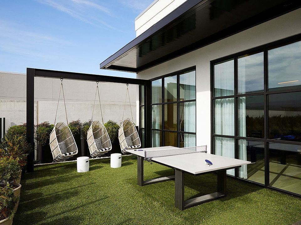 Outdoor Lounge and Ping Pong Table