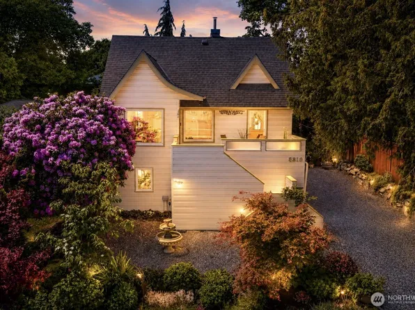 8819 Ashworth Avenue N, Seattle, WA 98103