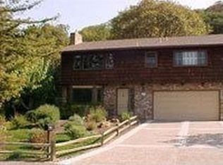 490 Ridge Rd, Novato, CA 94947