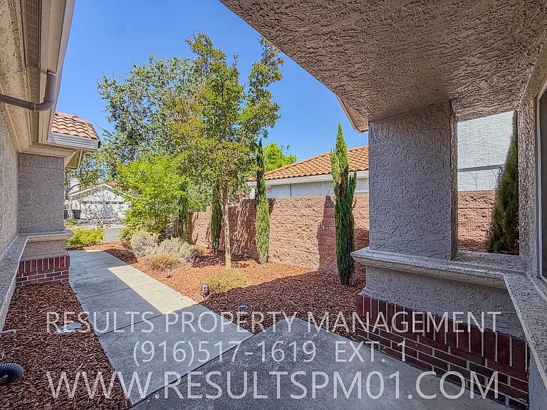 4025 Lowdan Ct — Photo 4