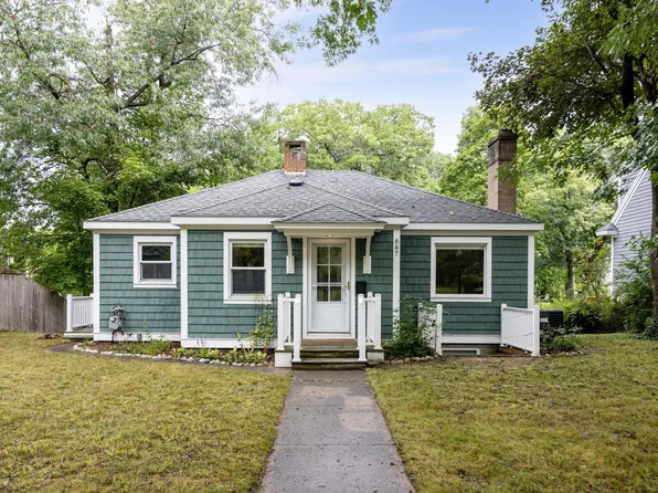 887 Washington St, Traverse City, MI 49686
