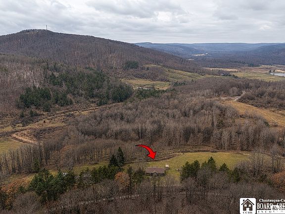4th image of 1851 Upper Birch Run Rd