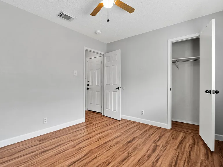 9443 Sycamore Brk — Photo 13