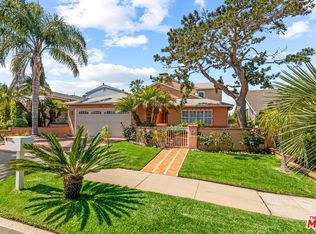 8221 Delgany Ave, Playa Del Rey, CA 90293