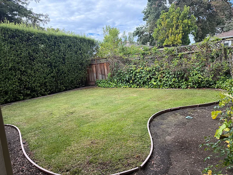 360 Rutherford Ave — Photo 15
