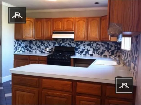 79 Winthrop Rd #2, Brookline, MA 02445