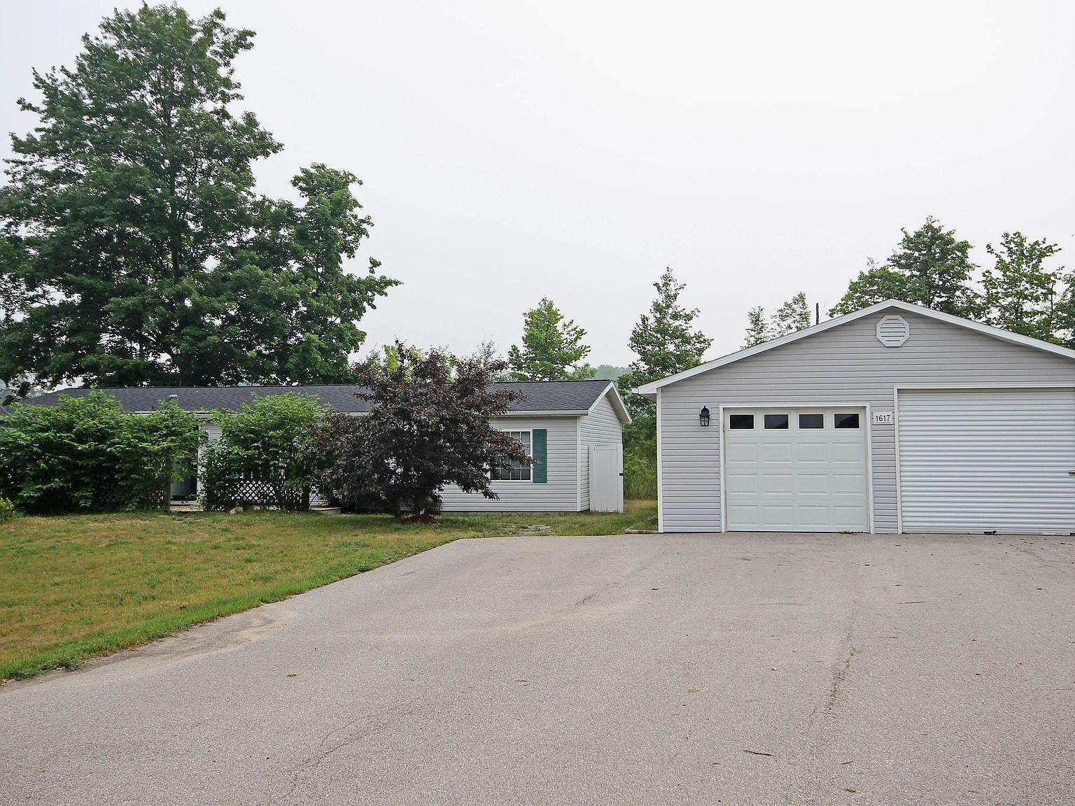 1617 Compton Ct, Grawn, MI 49637 MLS 1913187 Zillow