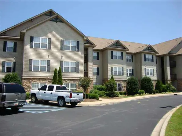 1521 Harts Ridge Dr, Seneca, SC 29678