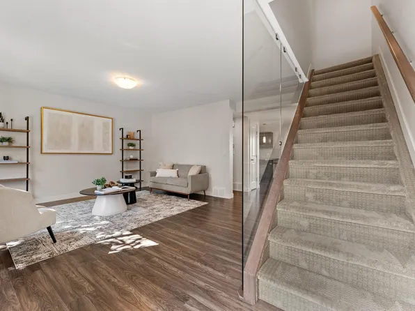 7289 S Terwillegar Dr NW #18, Edmonton, AB T6R 0N5