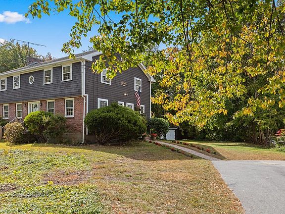 3rd image of 3 Pine Knoll Dr