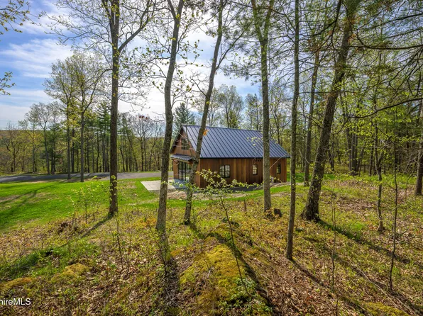 1167 Harlemville Rd, Ghent, NY 12075