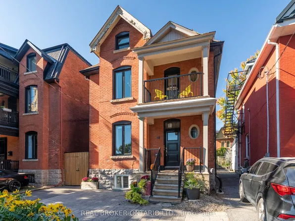 33 Argyle Ave, Ottawa, ON K2P 1B3
