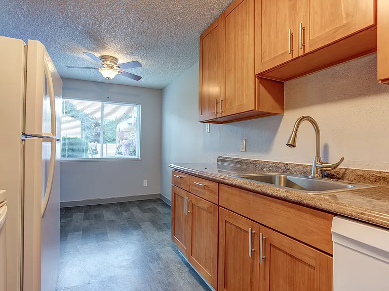 Arbor View Apartments — Photo 21