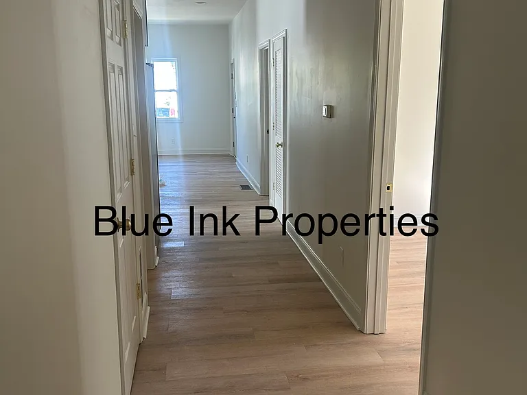 326 E 3rd St — Photo 14