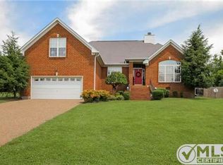 212 Birdwell Ct, Goodlettsville, TN 37072